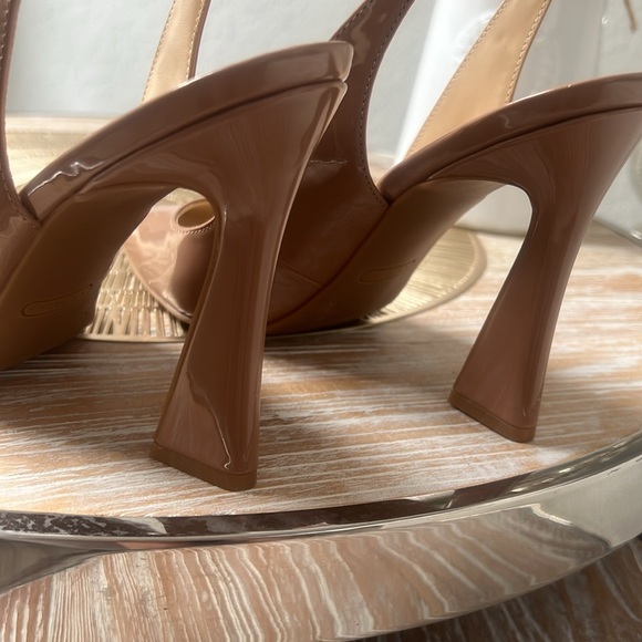 NINE WEST size 8.5 M only wore once - Picture 8 of 10